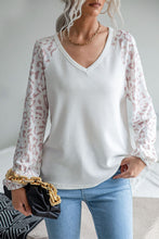 Load image into Gallery viewer, Leopard Baseball Sleeve Waffle Knit Tee
