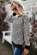 Load image into Gallery viewer, Leopard Contrast Trim Side Slit Sweatshirt

