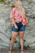 Load image into Gallery viewer, Plus Size Floral V-Neck Half Sleeve Shirt
